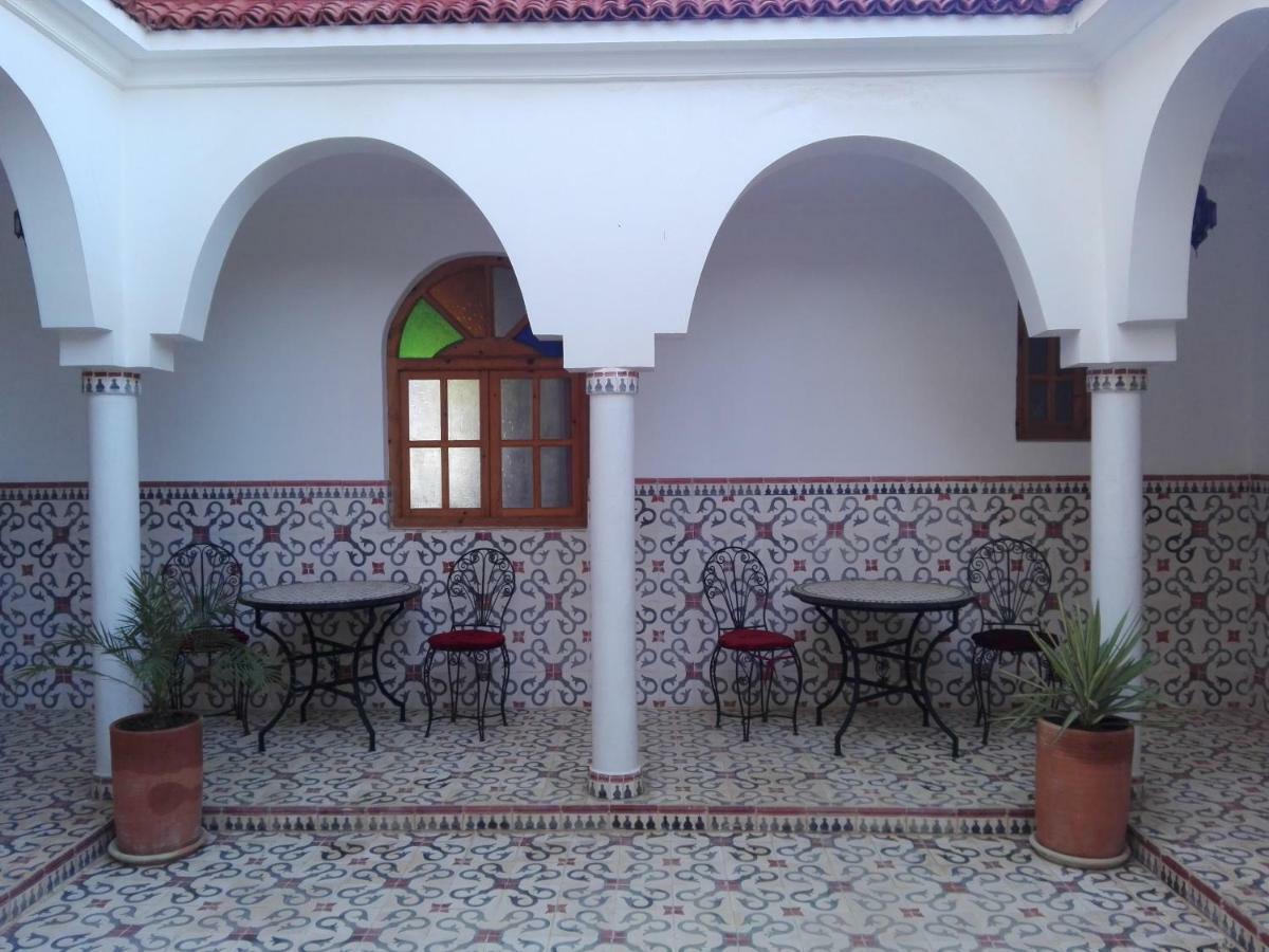 Ifoutatsene Riad Kebdana מראה חיצוני תמונה